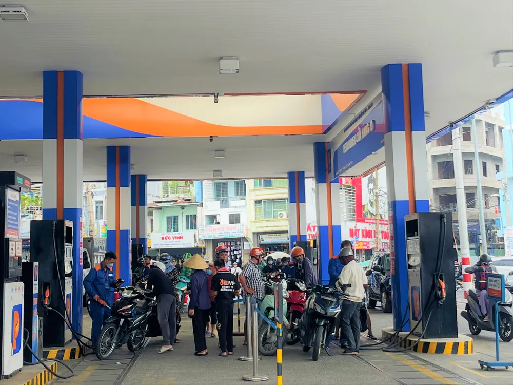 Bộ Tài chính lên tiếng về kiến nghị điều chỉnh thuế tiêu thụ đặc biệt với xăng dầu ảnh 1 thuê tiêu thụ đặc biệt