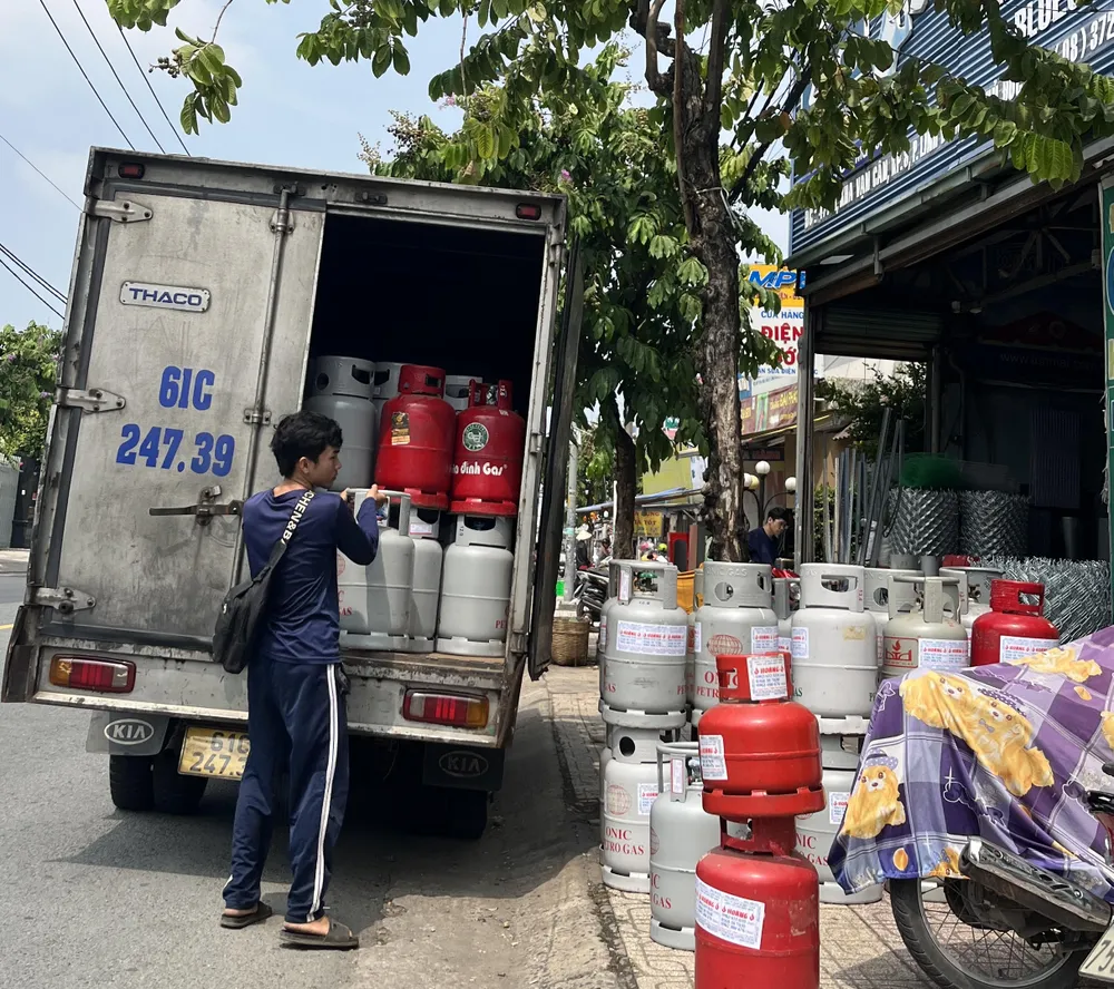 Các công ty điều chỉnh giá gas tăng 7.000 đồng/bình 12kg giá gas tháng 9