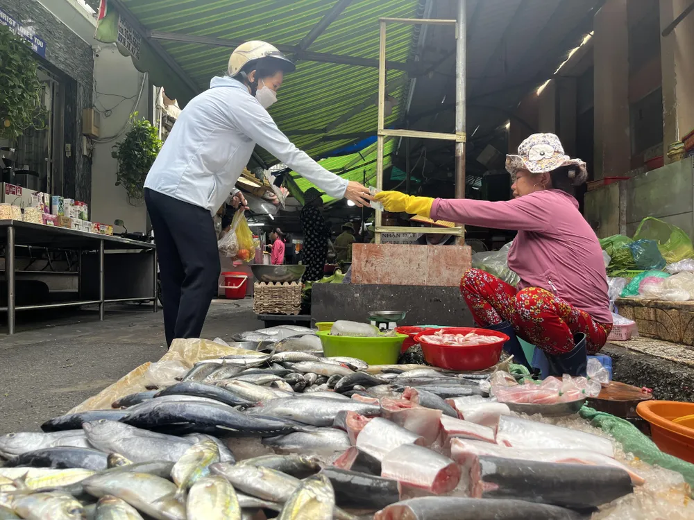 Cử tri phản ánh giá nhiều mặt hàng tăng cao và tăng nhiều lần, Bộ Tài chính nói gì? ảnh 1 Cử tri phản ánh giá nhiều mặt hàng tăng cao và tăng nhiều lần, Bộ Tài chính nói gì?