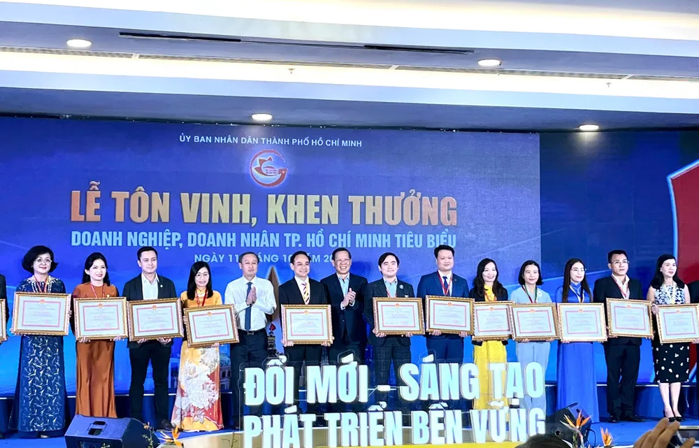 doanh nghiệp tiêu biểu