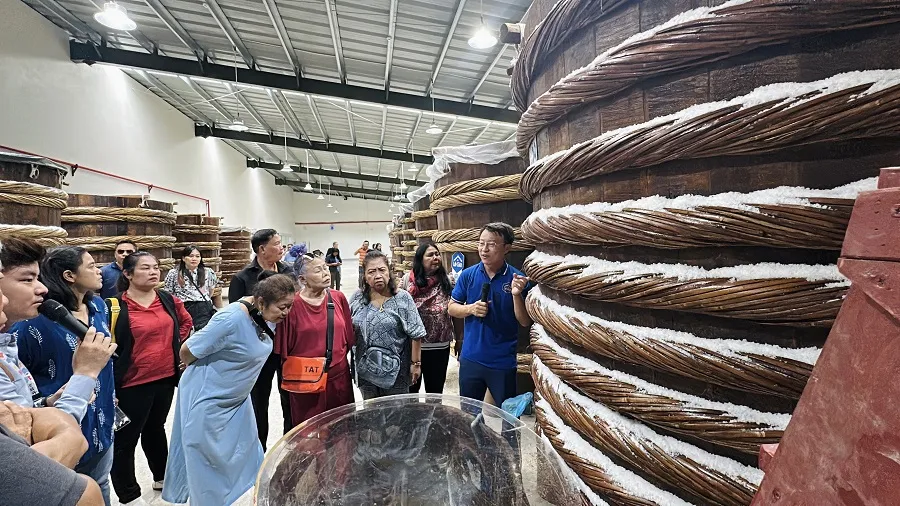 nước mắm truyền thống.jpg