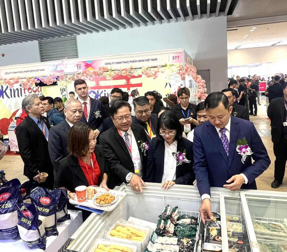 lương thực thực phẩm