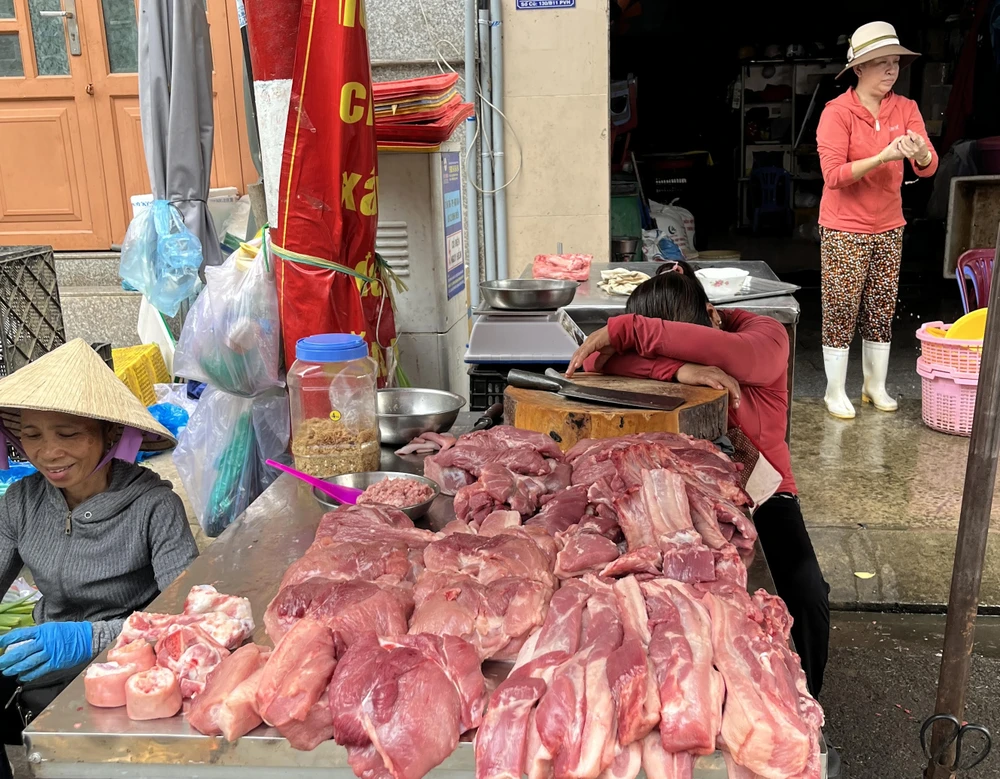 giá heo hơi tăng.jpg