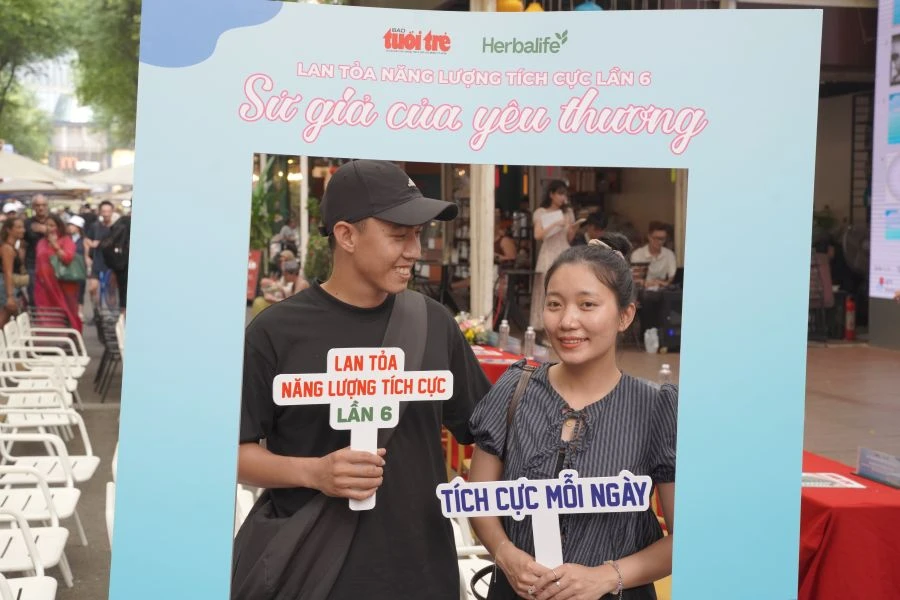 lan tỏa năng lượng tích cực.JPG