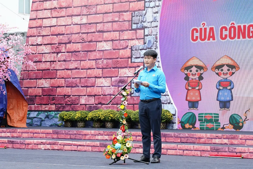 Ông La Thanh Tuấn, Phó Chủ tịch Công đoàn viên chức TP.HCM phát biểu tại chương trình. Ảnh: V.T