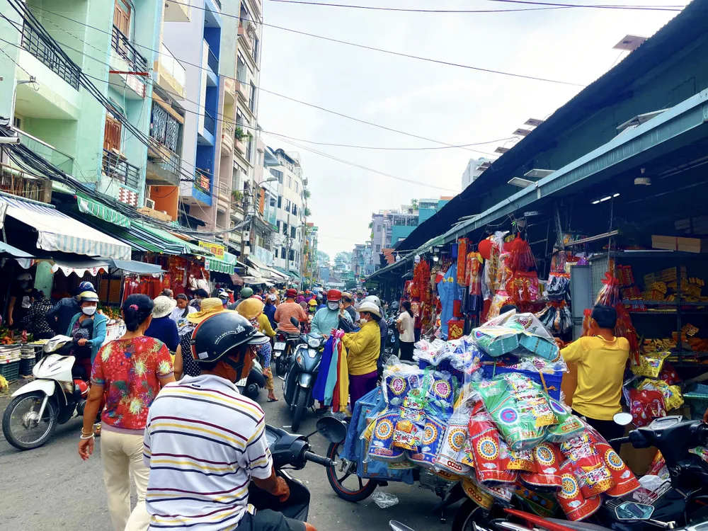 Nhộn nhịp thị trường đồ cúng lễ ông Công ông Táo ảnh 1