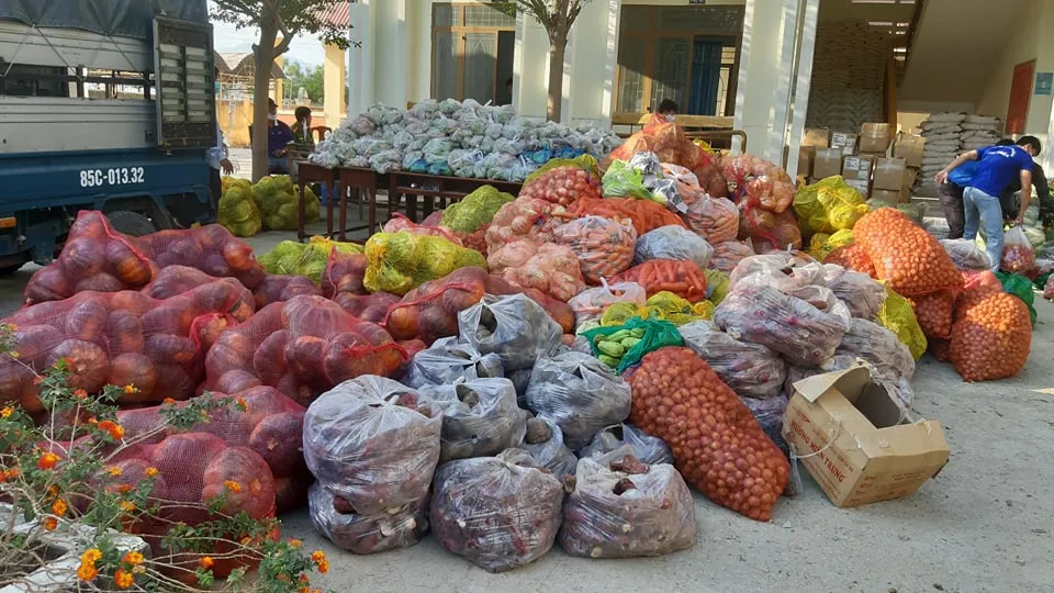 Hình ảnh mọi người chung tay hỗ trợ Văn Lâm 3 ảnh 7