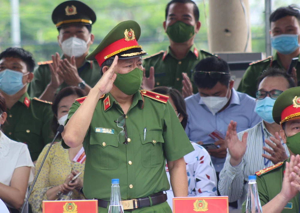 Thiếu tướng Trần Đức Tài - PGĐ Công an TP.HCM tham dự buổi diễn tập. Ảnh: TS