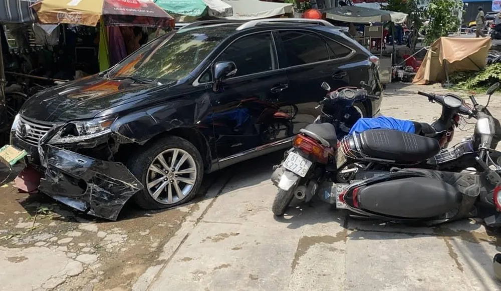 Hiện trường vụ tai nạn. Ảnh: CM Hiện trường vụ tai nạn. Ảnh: CM