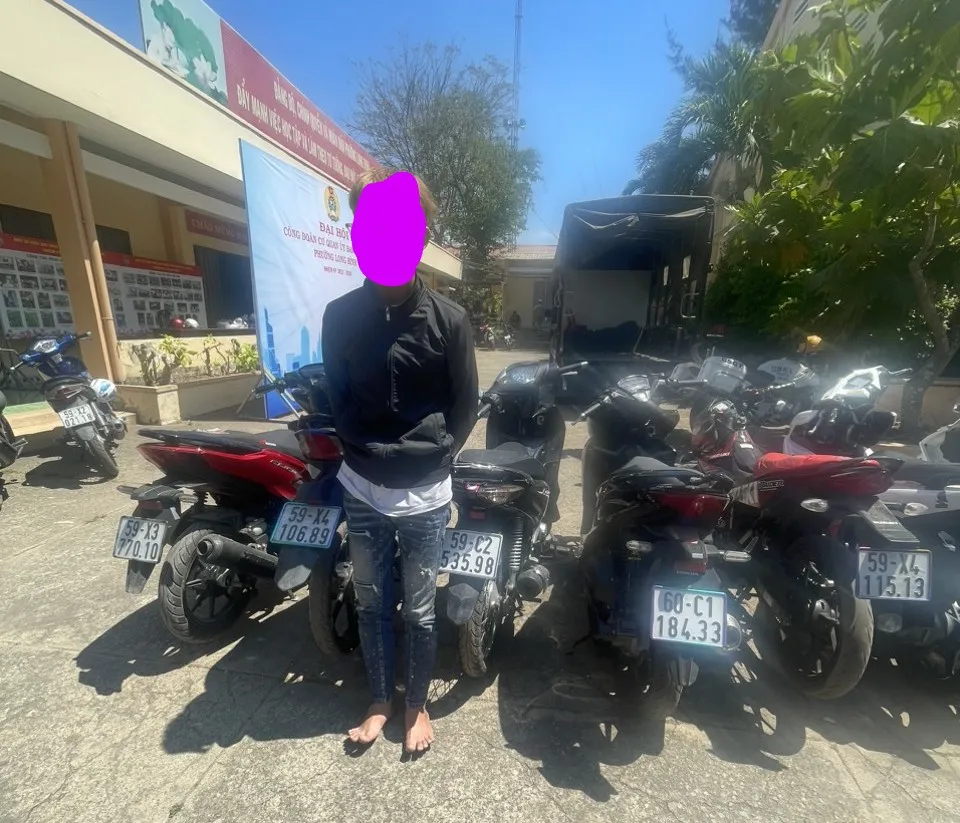 Công an thu giữ nhiều phương tiện tham gia trong nhóm quái xế. Ảnh: TS Công an thu giữ nhiều phương tiện tham gia trong nhóm quái xế. Ảnh: TS