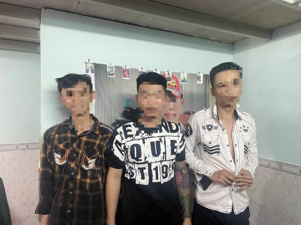 Mến được xác định đã thuê Quí và Được đi xịt với giá 10.000 đồng/ghế. Ảnh: TS