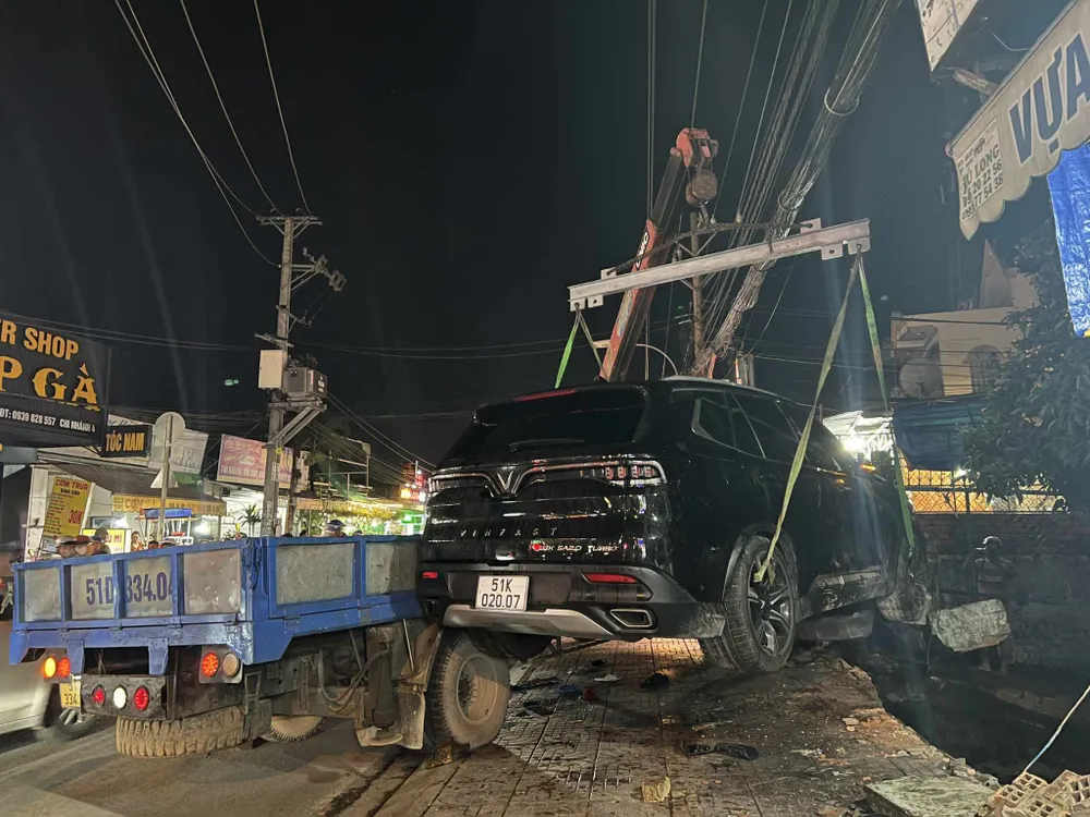 Danh tính tài xế ô tô lái xe tông liên hoàn, 1 người tử vong ở Thủ Đức