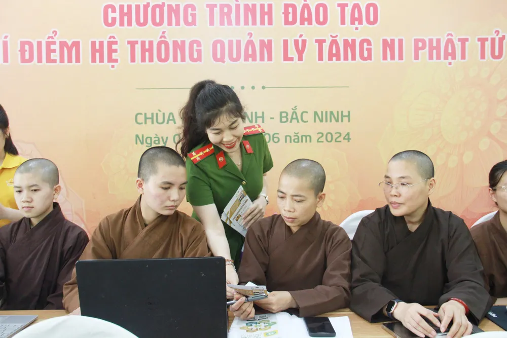 Bộ Công an triển khai phần mềm quản lý tăng ni, phật tử cho Giáo hội Phật giáo Việt Nam