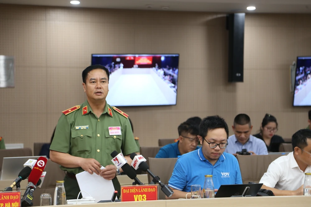 Thiếu tướng Phạm Công Nguyên, Cục trưởng Cục Pháp chế và cải cách hành chính, tư pháp (V03) Toi-pham-mua-ban-nguoi-dien-bien-phuc-tap-tro-lai-2.JPG