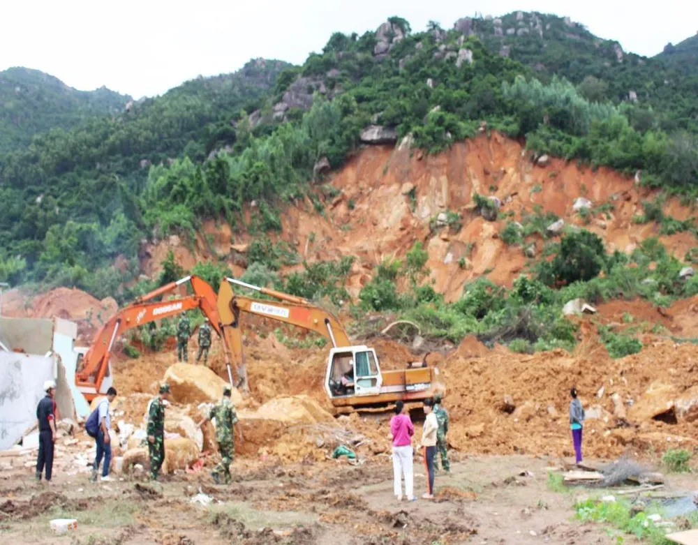 sạt lở ở nha trang 5