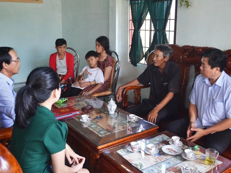 Đưa thi thể 2 ngư dân bị bắn chết về quê nhà