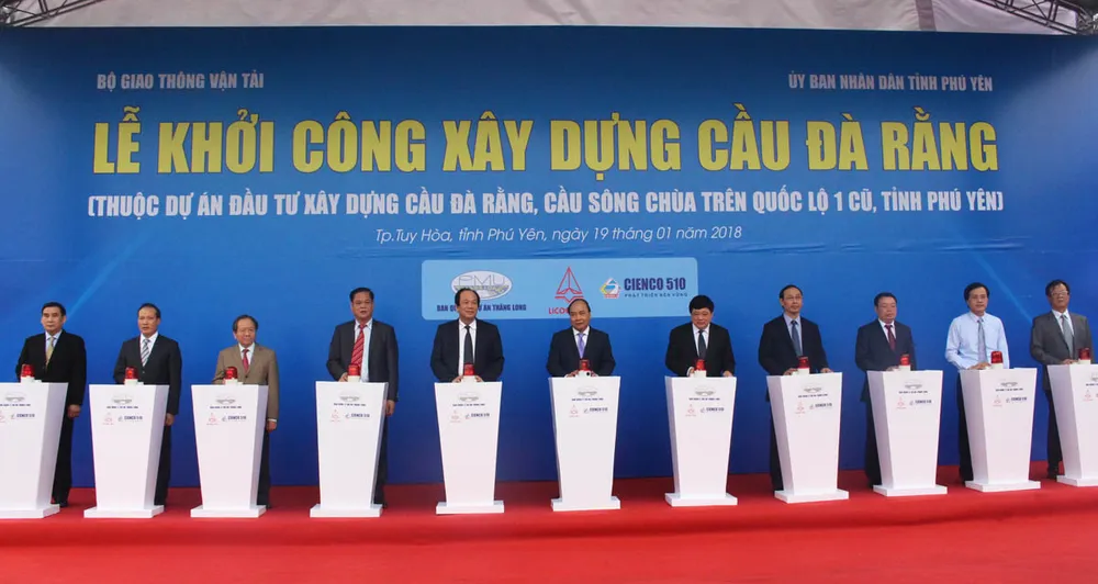 Thêm một cây cầu bắc qua sông dài nhất miền Trung ảnh 1 Thêm một cây cầu bắc qua sông dài nhất miền Trung ảnh 1