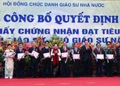 Lập chuẩn GS, PGS riêng: Việt Nam hết chuyện lạ thường
