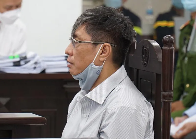 Bị cáo Lê Đức Vinh, cựu Chủ tịch UBND tỉnh bị phạt bốn năm sáu tháng tù. Ảnh: LÊ HIỀN