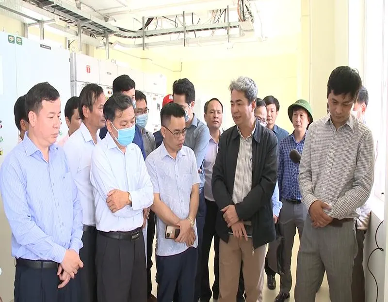 Đoàn công công kiểm tra tại Nhà máy Thủy điện Thượng Kon Tum. Ảnh: LK Đoàn công công kiểm tra tại Nhà máy Thủy điện Thượng Kon Tum. Ảnh: LK