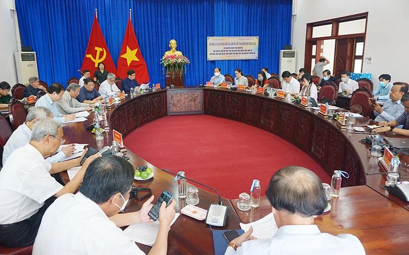 Hội đồng di sản văn hóa quốc gia làm việc với UBND tỉnh Gia Lai về di sản văn hóa. Ảnh: LK