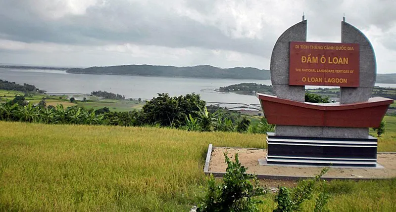 Thắng cảnh quốc gia đầm Ô Loan. Ảnh: CTV Thắng cảnh quốc gia đầm Ô Loan. Ảnh: CTV
