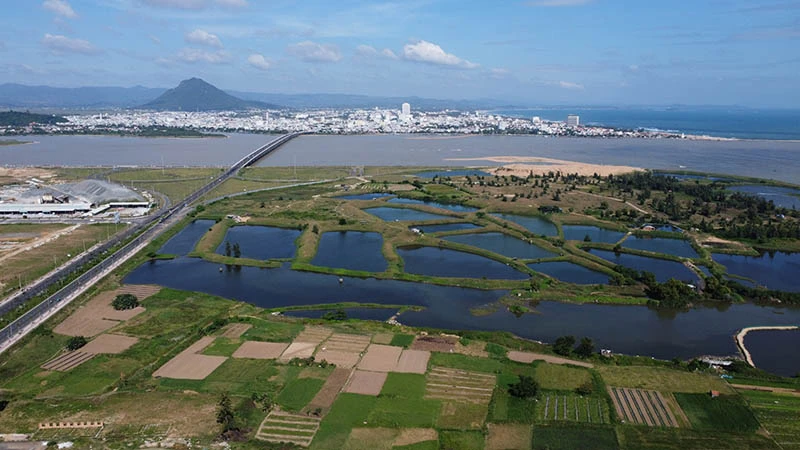 Toàn cảnh khu vực dự án khu đô thị cao cấp Vườn Phượng Hoàng. Ảnh: MINH KHÔI