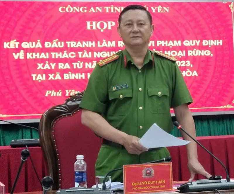 Đại tá Võ Duy Tuấn, Phó giám đốc Công an Phú Yên, thông tin kết quả điều tra ban đầu vụ án. Ảnh: LT dai-ta-vo-duy-tuan.jpg