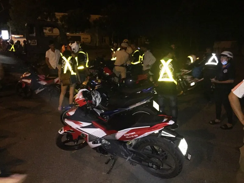 Xử lý hàng chục xe Exciter bám đuổi, cổ vũ nhóm xe 'phượt' Bắc - Nam ảnh 3