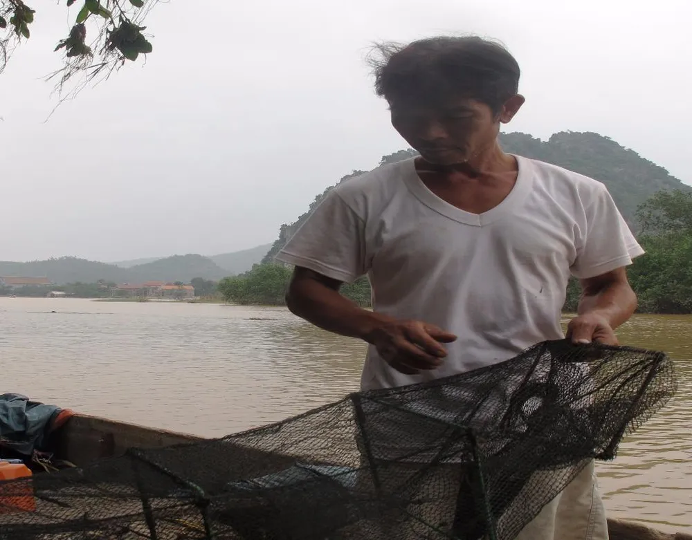 người hùng sông gianh cứu người