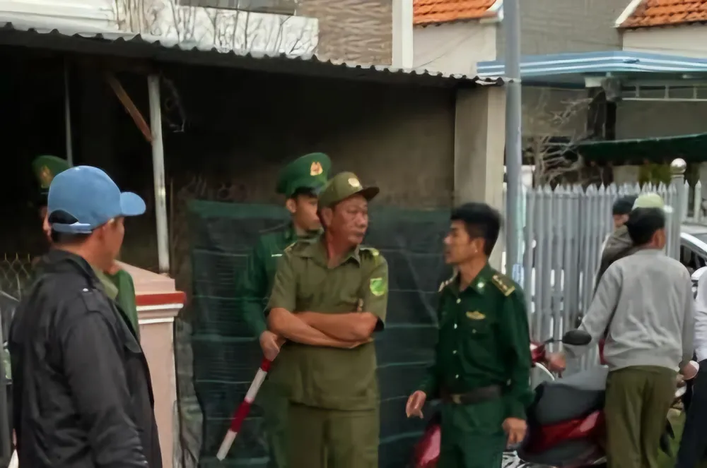 Nghi bị người thân chém, 2 vợ chồng tử vong