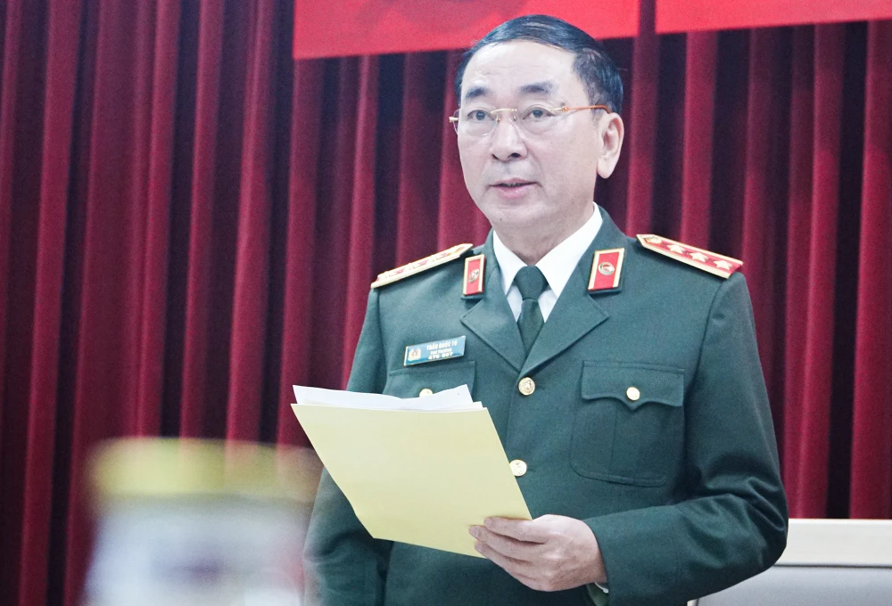 Thượng tướng Trần Quốc Tỏ, Thứ trưởng Bộ Công an chủ trì họp báo.