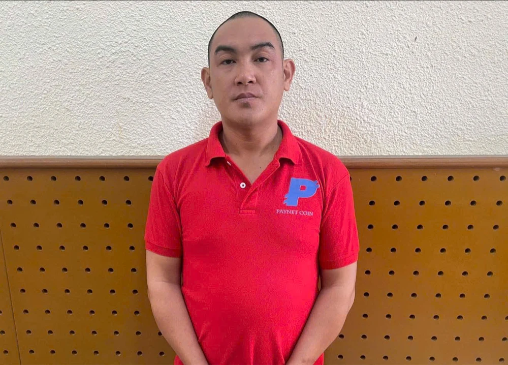 Công an TP.HCM bắt nhóm người do Thái Kiết Huy cầm đầu. Ảnh: CA Bắt nhóm người rượt đuổi, đập ô tô ở Bình Thạnh