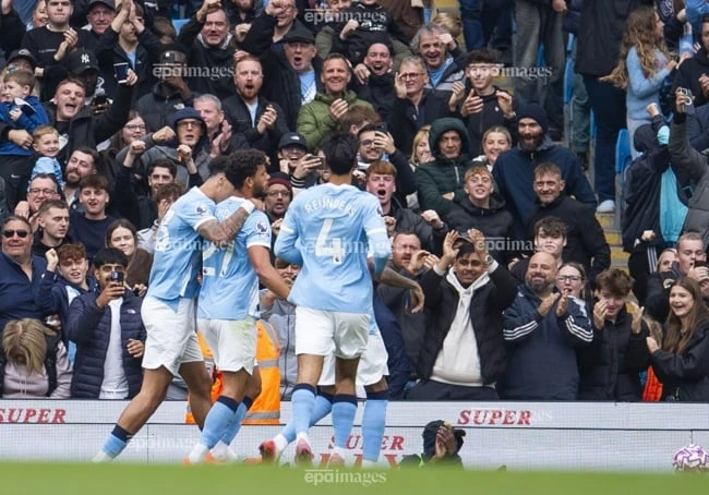 Man City thắng tưng bừng, Liverpool và Chelsea cùng thua sốc