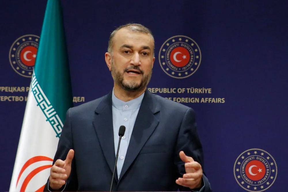 Bộ trưởng Ngoại giao Iran - ông Hossein Amirabdollahian phát biểu trong một cuộc họp báo ở thủ đô Ankara (Thổ Nhĩ Kỳ) ngày 27-6. Ảnh: REUTERS Bộ trưởng Ngoại giao Iran - ông Hossein Amirabdollahian phát biểu trong một cuộc họp báo ở thủ đô Ankara (Thổ Nhĩ Kỳ) ngày 27-6. Ảnh: REUTERS