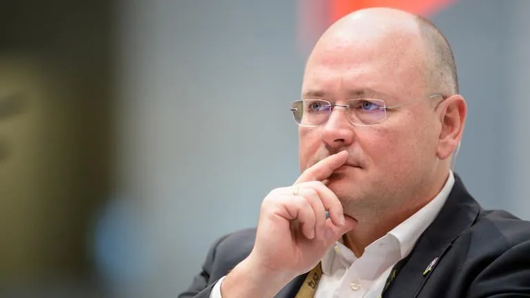 Ông Arne Schoenbohm - Chủ tịch Văn phòng Liên bang về An ninh Thông tin (BSI) của Đức. Ảnh: GETTY IMAGES Ông Arne Schoenbohm - Chủ tịch Văn phòng Liên bang về An ninh Thông tin (BSI) của Đức. Ảnh: GETTY IMAGES