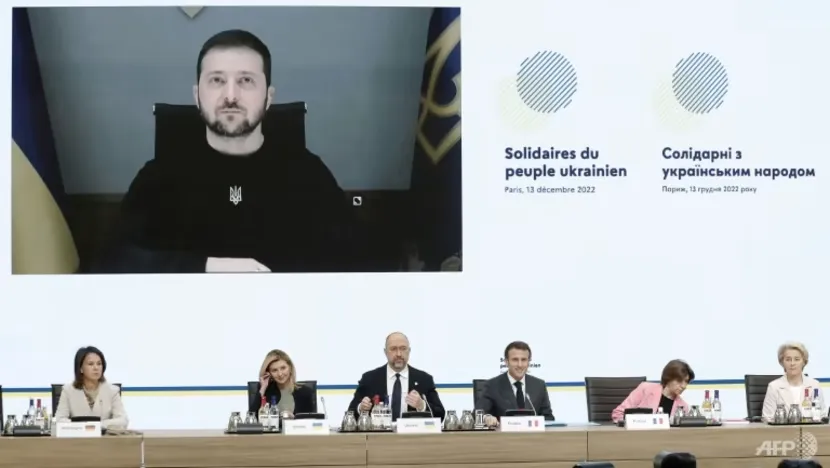 Tổng thống Ukraine Volodymyr Zelensky phát biểu qua liên kết video tại Hội nghị Quốc tế đoàn kết với Ukraine tổ chức tại thủ đô Paris (Pháp) ngày 13-12. Ảnh: AFP Tổng thống Ukraine Volodymyr Zelensky phát biểu qua liên kết video tại Hội nghị Quốc tế đoàn kết với Ukraine tổ chức tại thủ đô Paris (Pháp) ngày 13-12. Ảnh: AFP