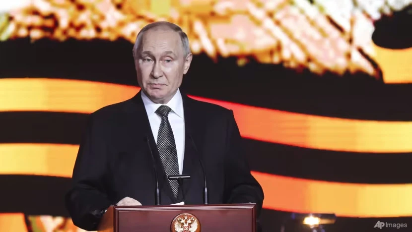 Tổng thống Nga Vladimir Putin phát biểu tại lễ kỷ niệm 80 năm Liên Xô đánh bại Đức Quốc xã trong trận Stalingrad ở TP Volgograd - trước đây là Stalingrad ngày 2-2. Ảnh: AP