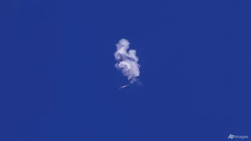 Khí cầu bị bắn rơi phía trên bầu trời Đại Tây Dương, ngoài khơi bờ biển South Carolina. Ảnh: AP