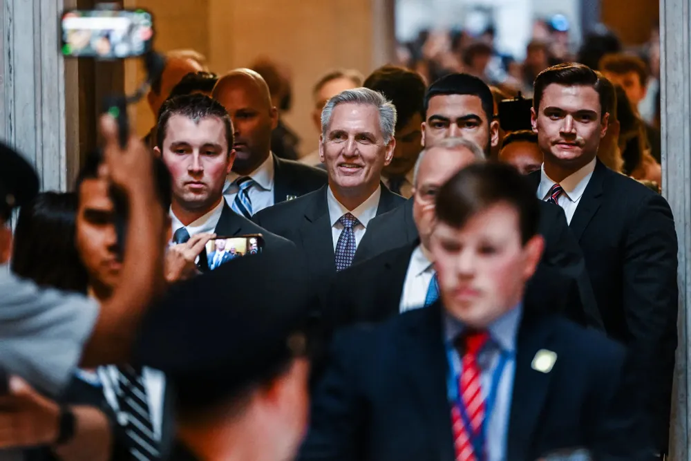 Chủ tịch Hạ viện Mỹ Kevin McCarthy (giữa). Ảnh: THE NEW YORK TIMES