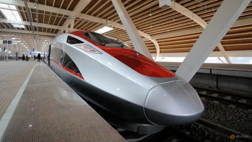 Ảnh, Video: Indonesia khánh thành tuyến đường sắt đầu tiên ở Đông Nam Á