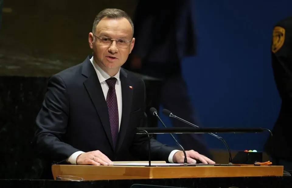 Tổng thống Ba Lan Andrzej Duda. Ảnh: REUTERS Nóng Nga-Ukraine 9-10: Ukraine dự đoán Nga sắp tấn công dồn dập bằng UAV