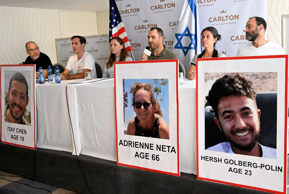 Các gia đình người Mỹ ở Israel có người thân mất tích phát biểu trong cuộc họp báo ở TP Tel Aviv (Israel) ngày 10-10. Ảnh: ABC NEWS Xung đột Israel-Hamas