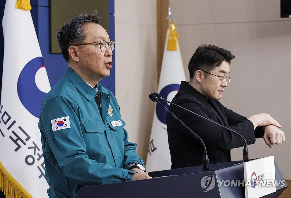 Hàn Quốc - bác sĩ đình công.jpg