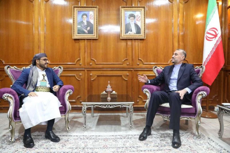 Ngoại trưởng Iran Hossein Amir-Abdollahian gặp đại diện nhóm vũ trang Houthis Mohammed Abdul-Salam tại thủ đô Muscat (Oman) ngày 7-4. Ảnh: AFP Vai trò của ‘Thụy Sĩ Trung Đông’ Oman trong những căng thẳng hiện nay