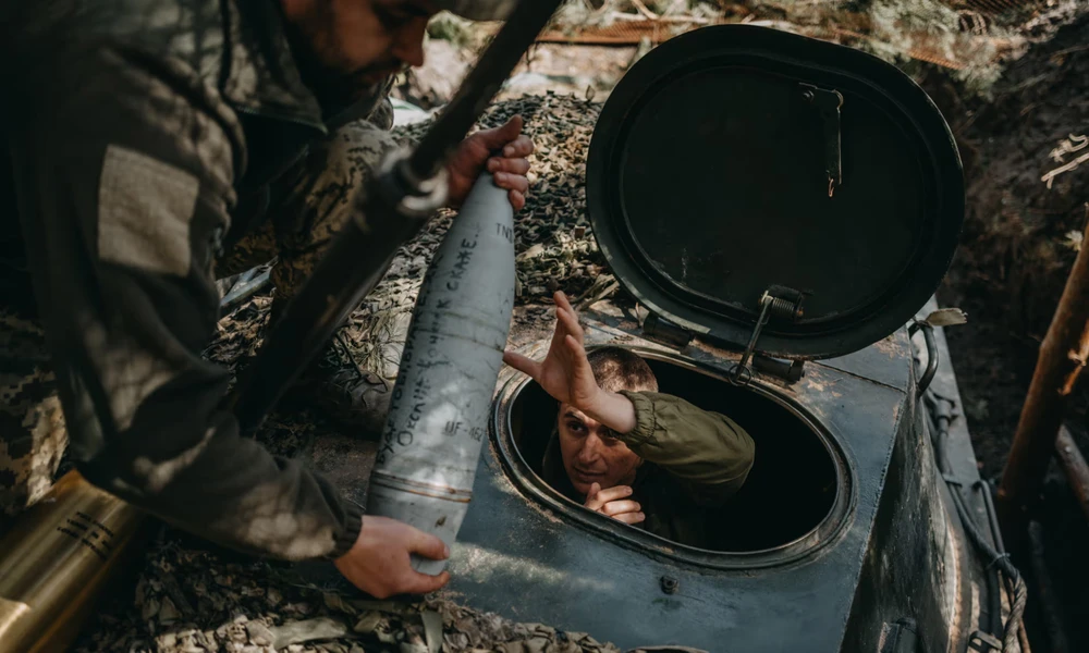 Binh sĩ Ukraine tham chiến ở TP Lyman, tỉnh Donetsk (miền Đông Ukraine). Ảnh: ANADOLU AGENCY Gói viện trợ của Mỹ sẽ thay đổi cục diện chiến trường Ukraine?
