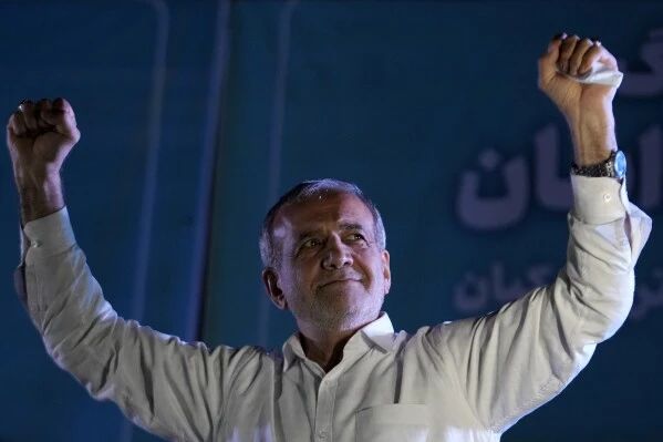 Ông Masoud Pezeshkian - người vừa giành chiến thắng trong cuộc bầu cử tổng thống Iran. Ảnh: AP tong-thong-iran-1.jpg