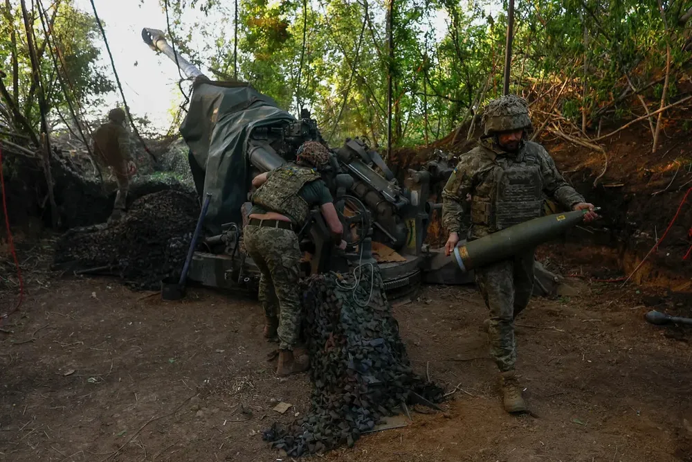 Binh sĩ Ukraine tham chiến tại tỉnh Donetsk (miền đông Ukraine). Ảnh: REUTERS Chiến sự Nga - Ukraine 15-7