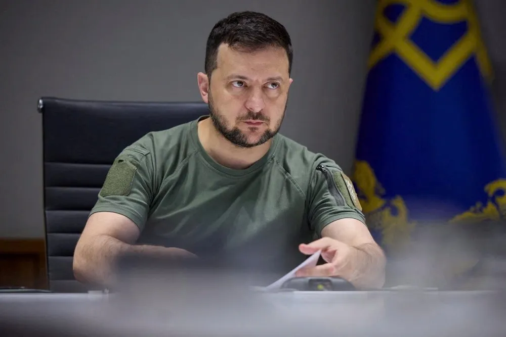 Tổng thống Ukraine - ông Volodymyr Zelensky. Ảnh: REUTERS Tổng thống Ukraine Volodymyr Zelensky lần đầu thừa nhận rằng lực lượng Ukraine đang chiến đấu ở tỉnh Kursk