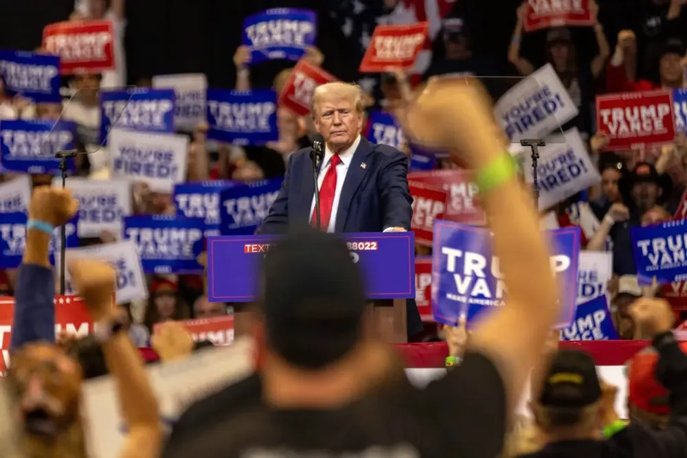 Cựu Tổng thống Mỹ Donald Trump vận động tranh cử ở TP Bozeman, bang Montana (Mỹ) ngày 9-8. Ảnh: AFP Ba tháng đếm ngược bầu cử tổng thống Mỹ: Ông Trump, bà Harris tăng tốc về đích